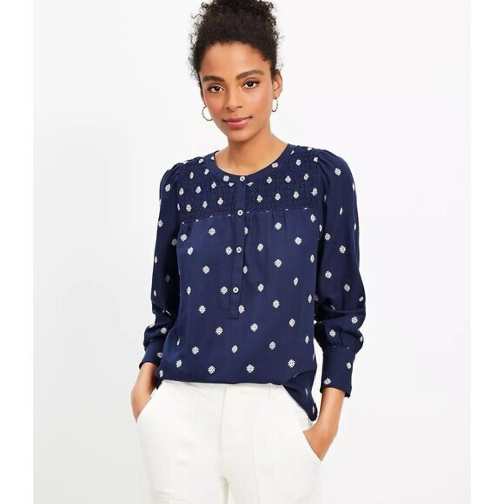 LOFT Snowflake Embroidery Smocked Tunic Navy White‎ Split Neck Blouse XS